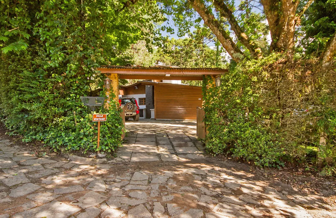 Villa Vintage Campos - Piscina e opções de suites com hidromassagem-1